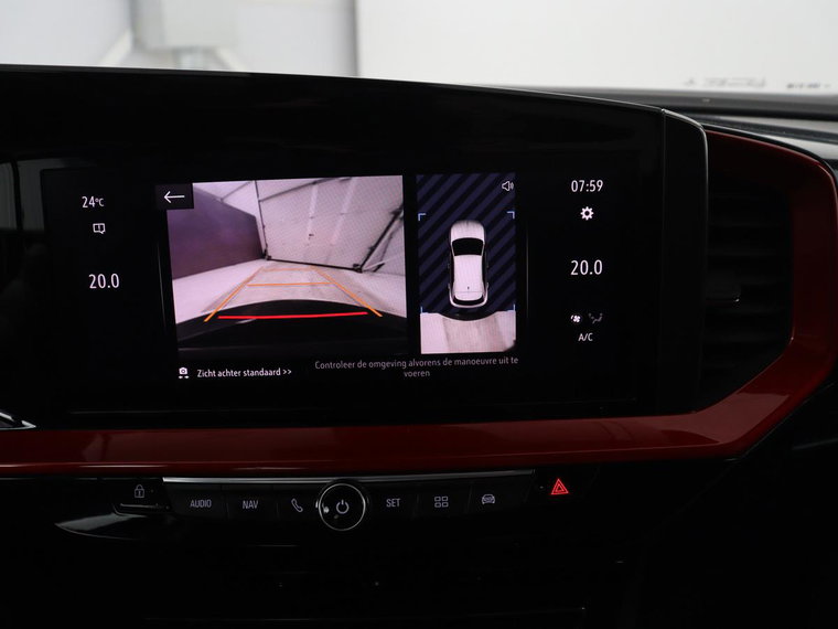 Vehicle Image 13