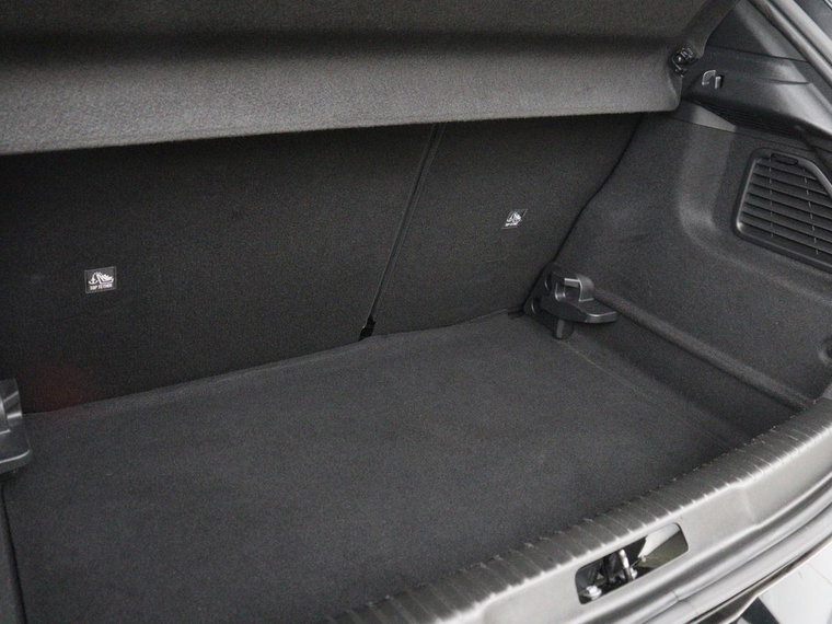 Vehicle Image 27