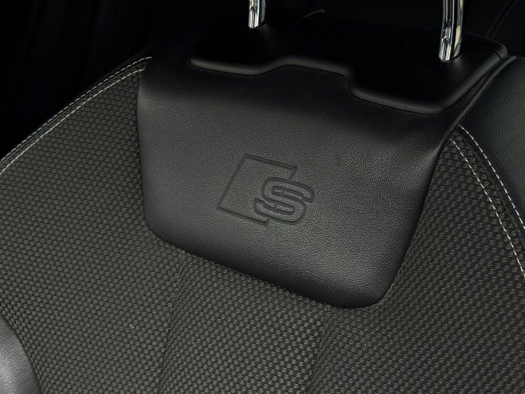 Vehicle Image 41