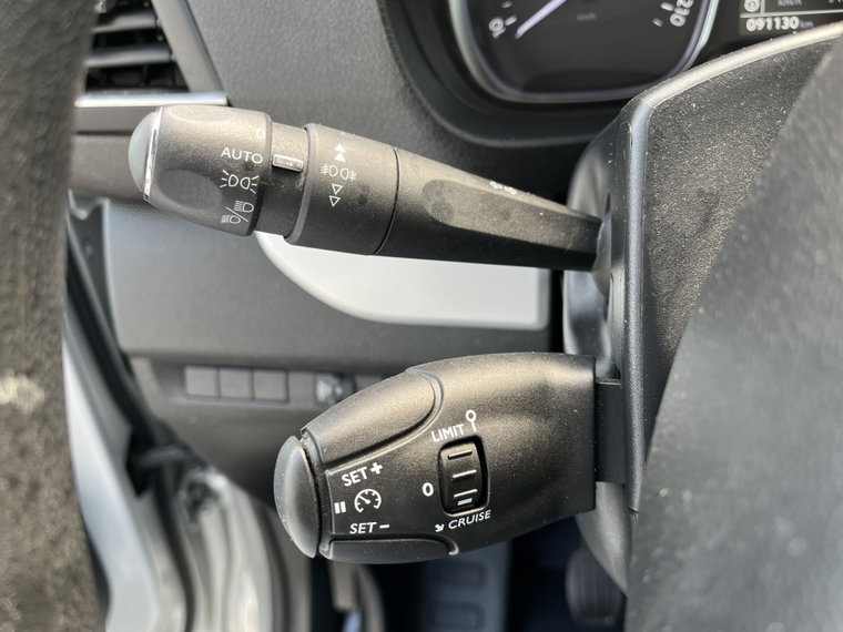 Vehicle Image 40