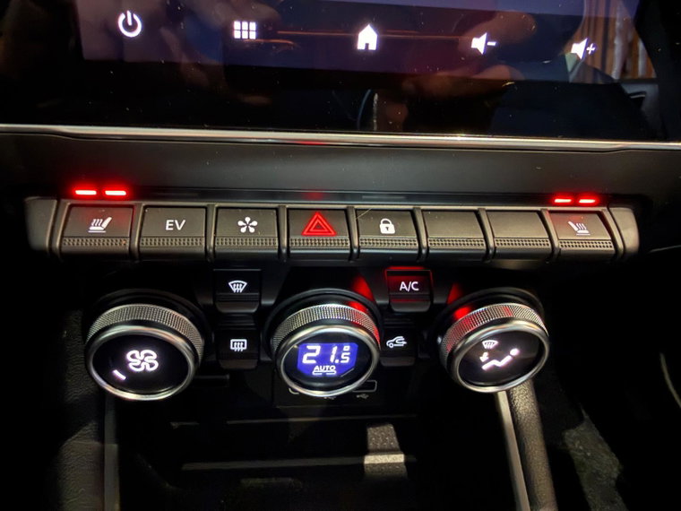 Vehicle Image 27