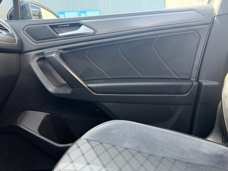 Vehicle Image 34