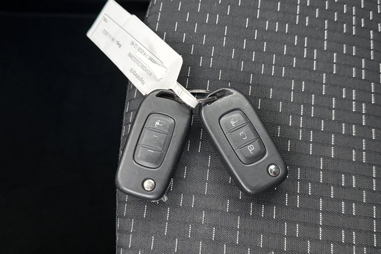 Vehicle Image 27