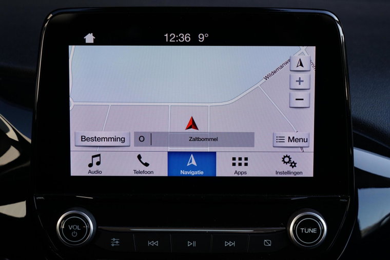 Vehicle Image 8