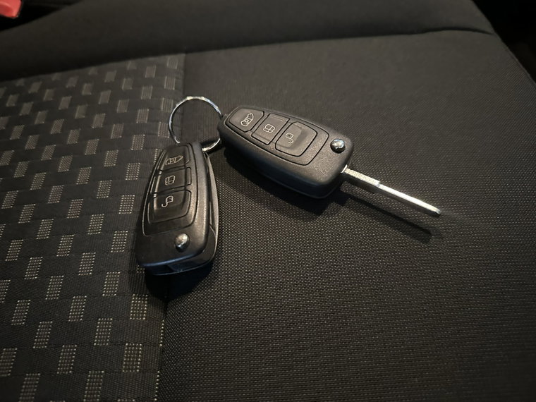 Vehicle Image 21