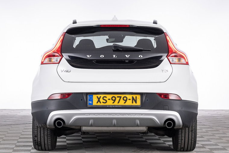 Vehicle Image 33