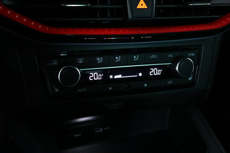 Vehicle Image 26