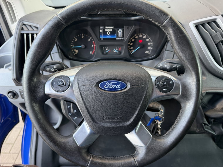 Vehicle Image 46