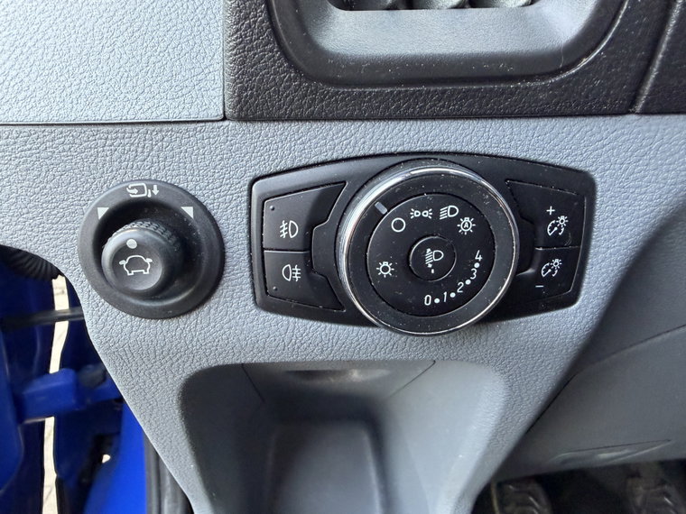 Vehicle Image 48