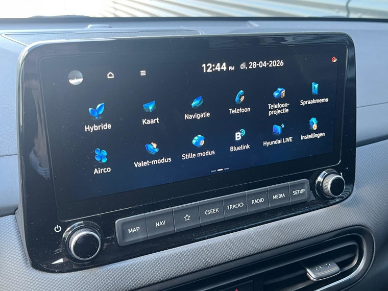 Vehicle Image 25