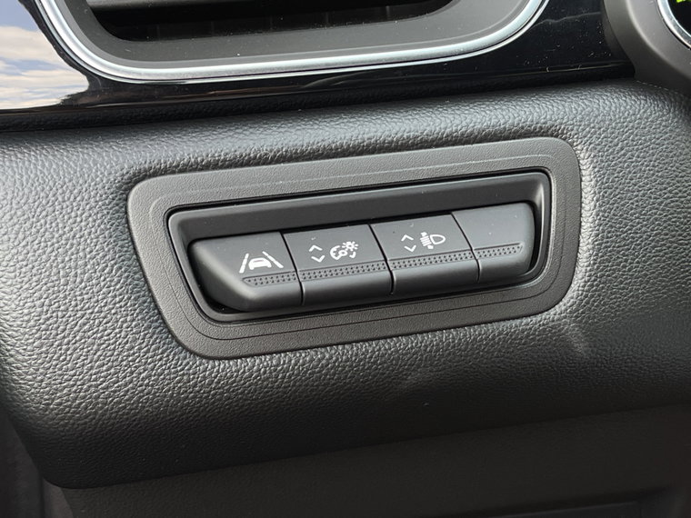 Vehicle Image 24