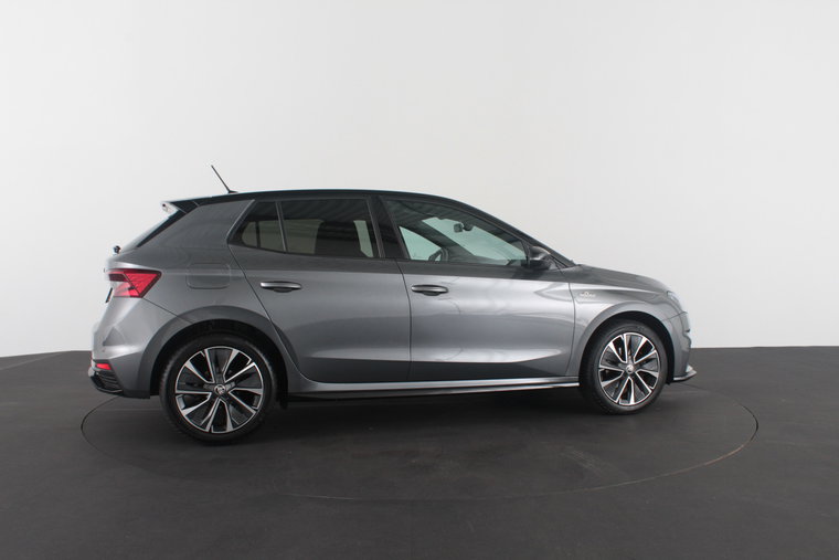 Vehicle Image 17