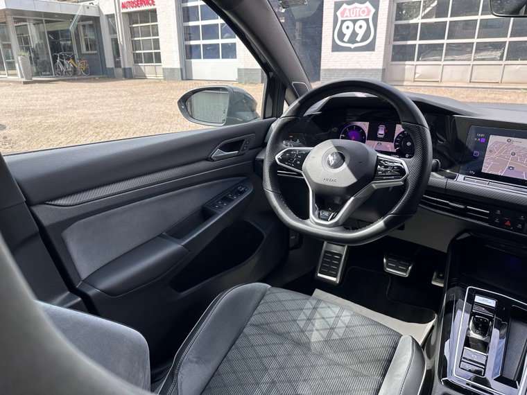 Vehicle Image 17