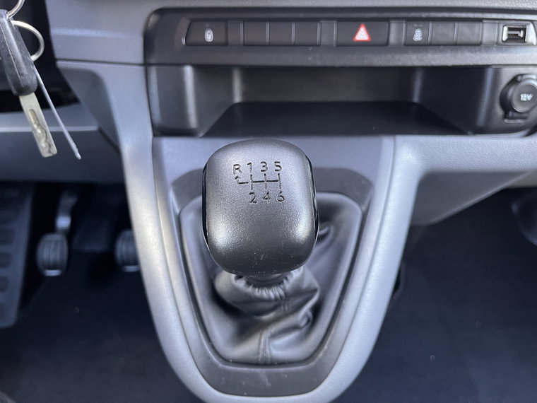 Vehicle Image 28