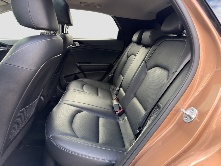 Vehicle Image 20