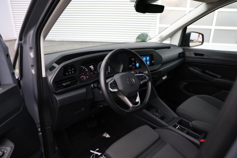 Vehicle Image 28