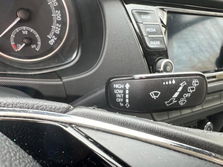 Vehicle Image 27