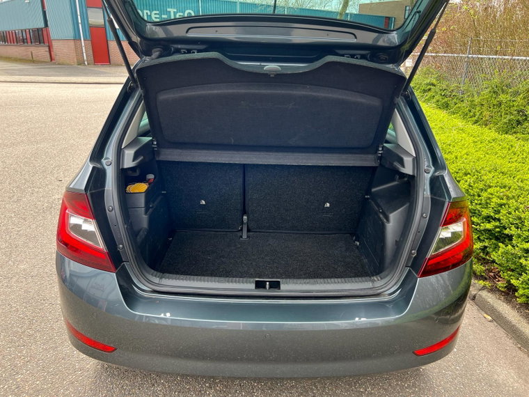Vehicle Image 36
