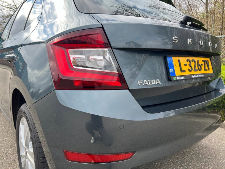 Vehicle Image 37