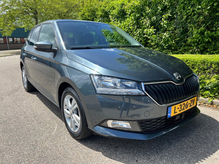 Vehicle Image 9