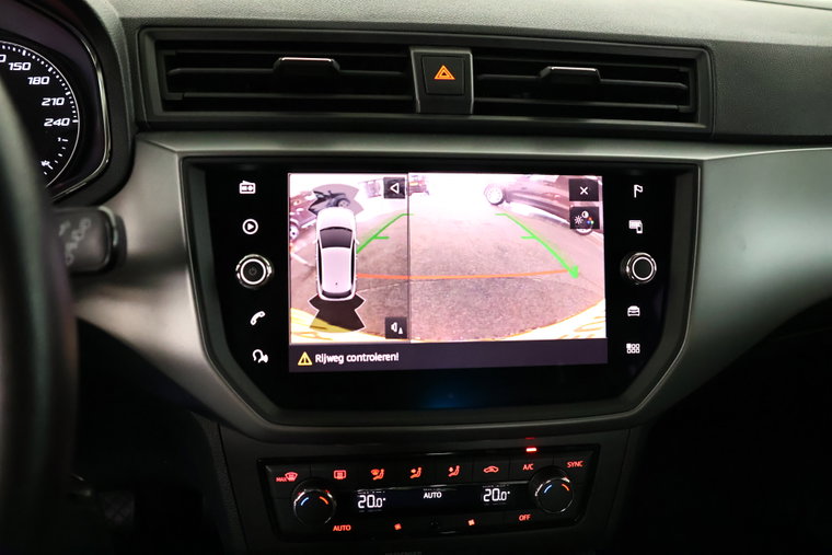 Vehicle Image 19