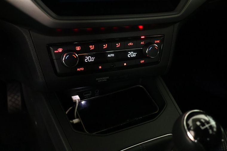 Vehicle Image 20