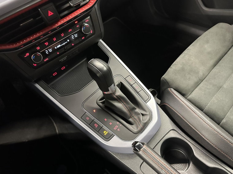 Vehicle Image 33