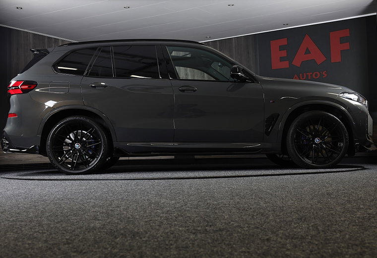Vehicle Image 51