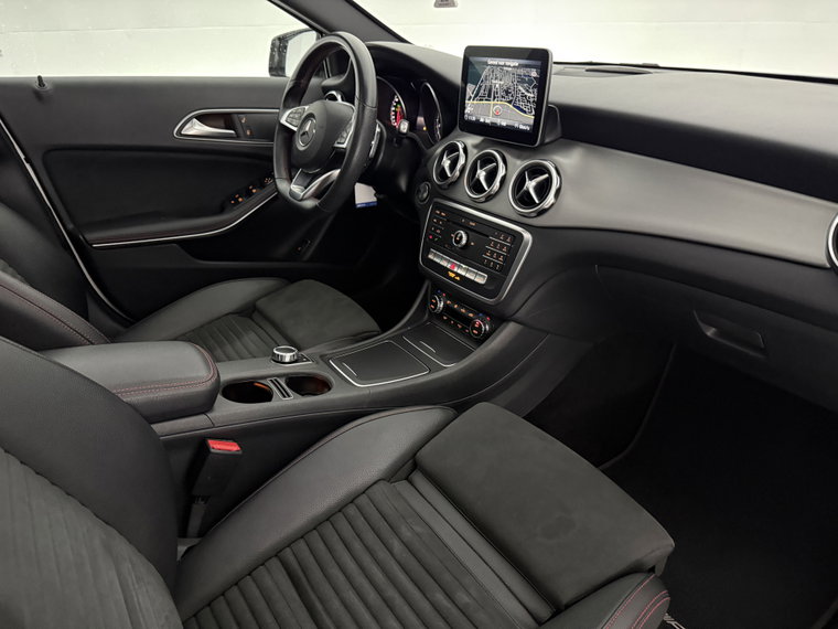 Vehicle Image 40