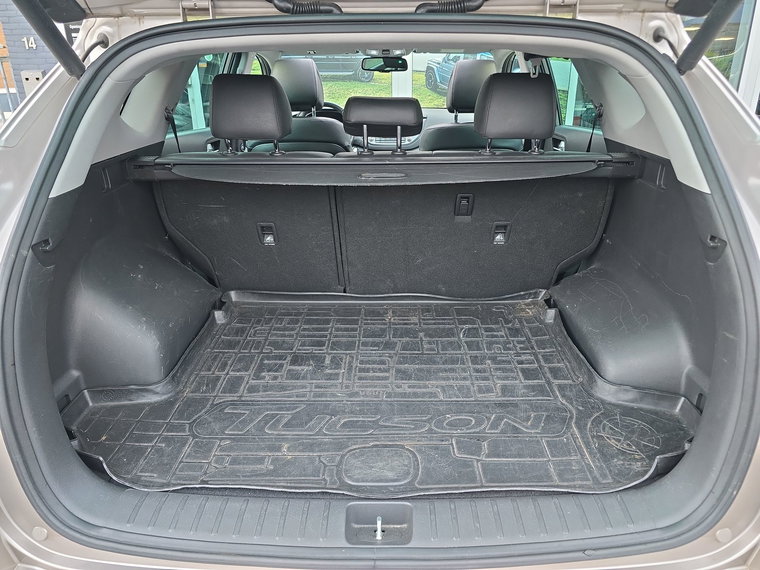 Vehicle Image 30