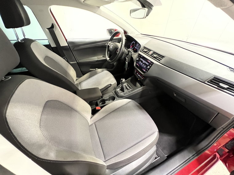 Vehicle Image 30