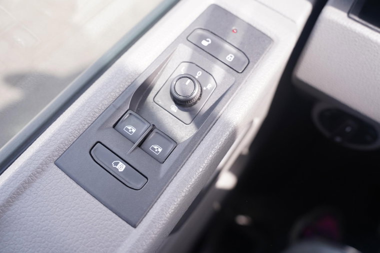 Vehicle Image 36