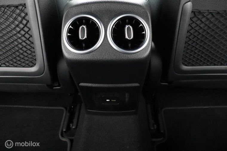 Vehicle Image 50