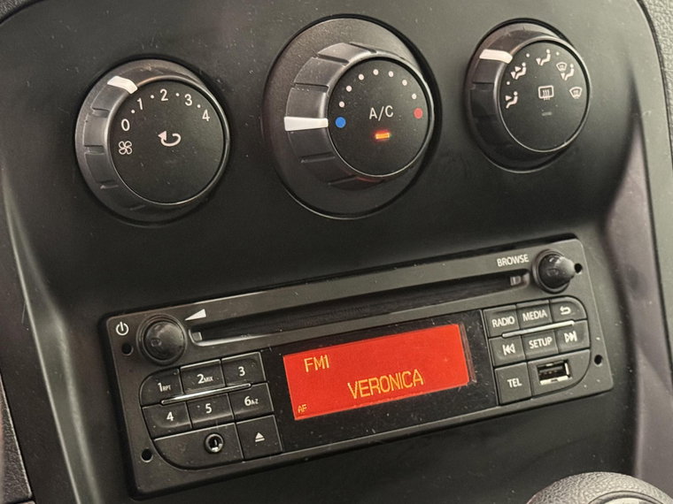 Vehicle Image 23