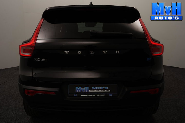 Vehicle Image 40