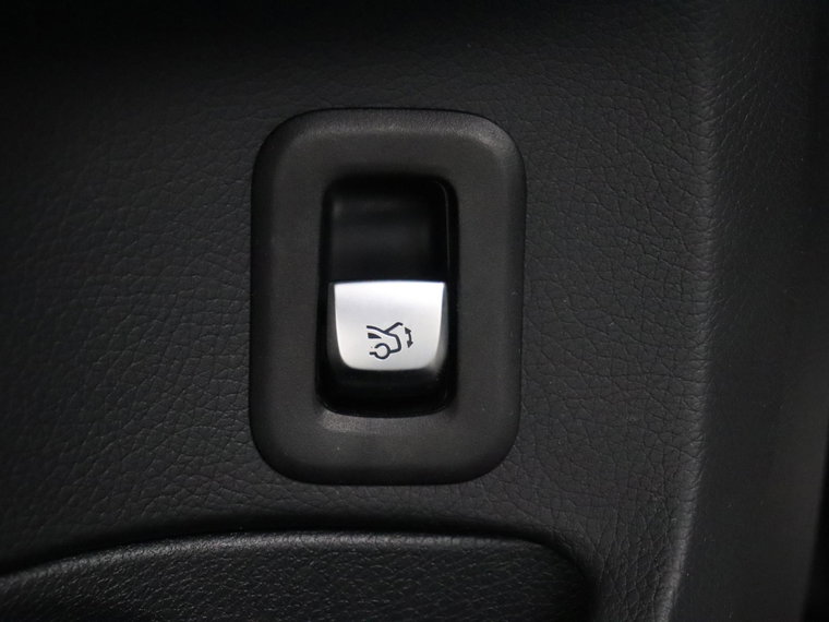 Vehicle Image 28