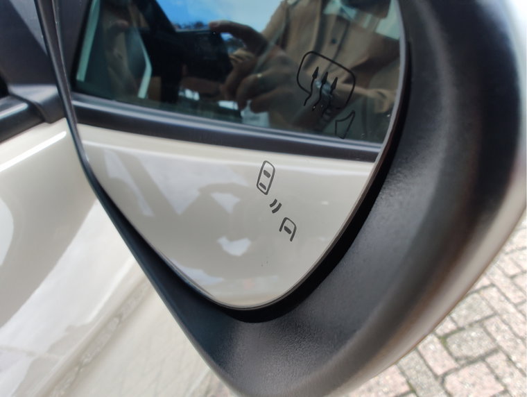 Vehicle Image 37