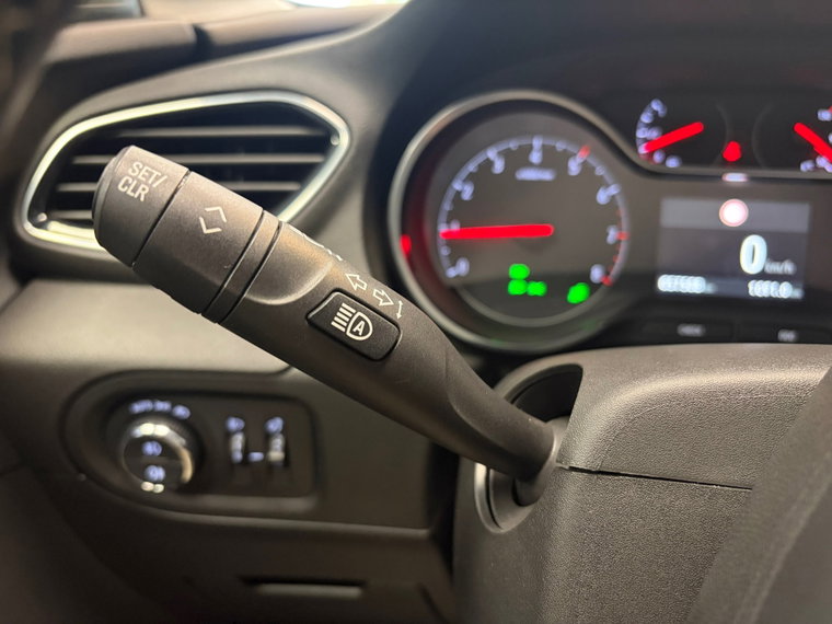 Vehicle Image 39