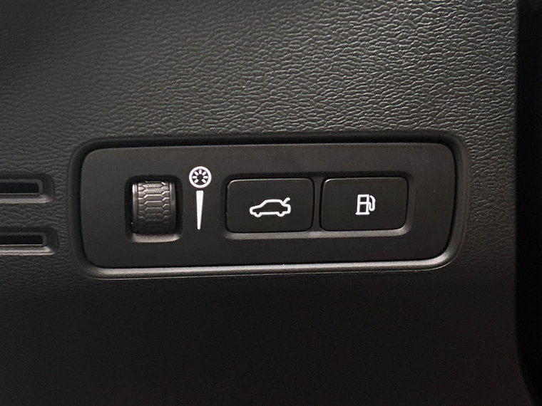 Vehicle Image 40