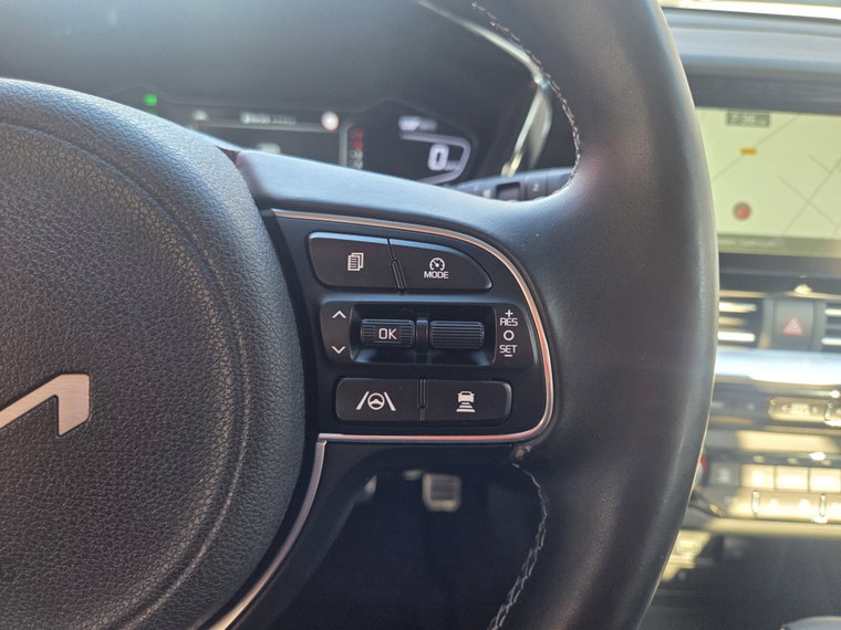 Vehicle Image 24