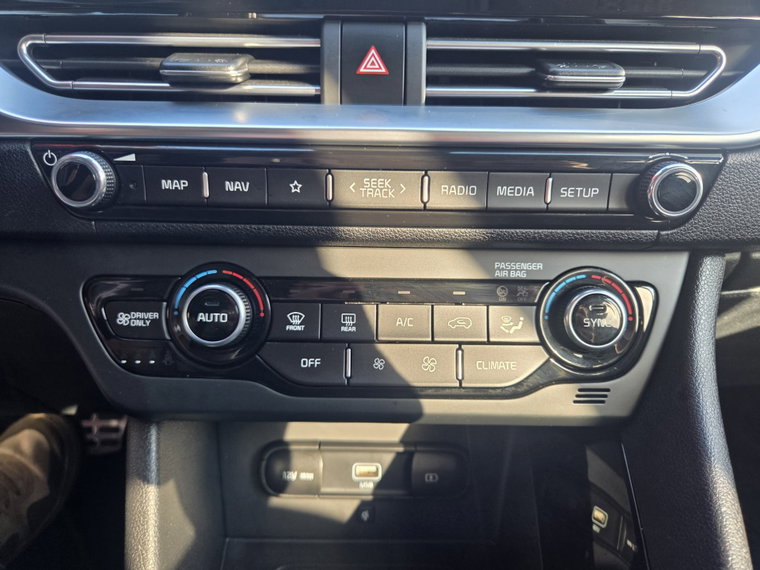 Vehicle Image 29