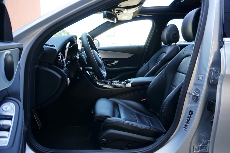 Vehicle Image 19