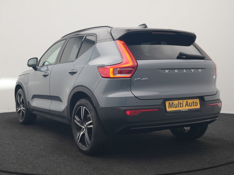 Vehicle Image 28