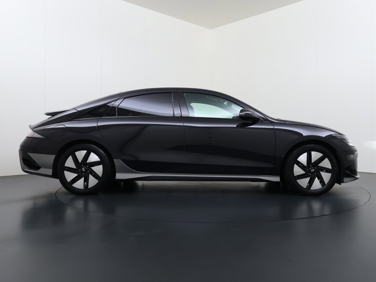 Vehicle Image 43