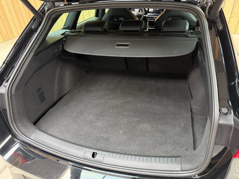 Vehicle Image 48