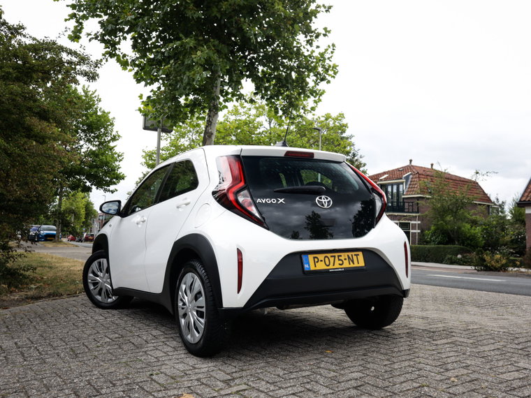 Vehicle Image 37