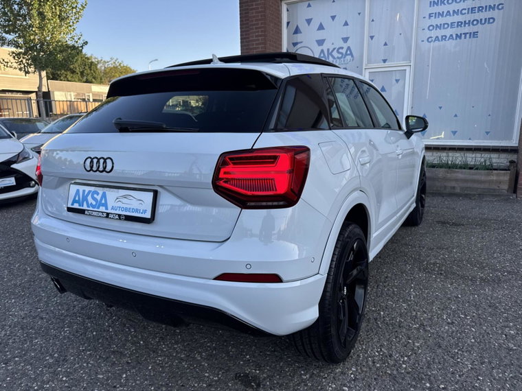 Vehicle Image 29
