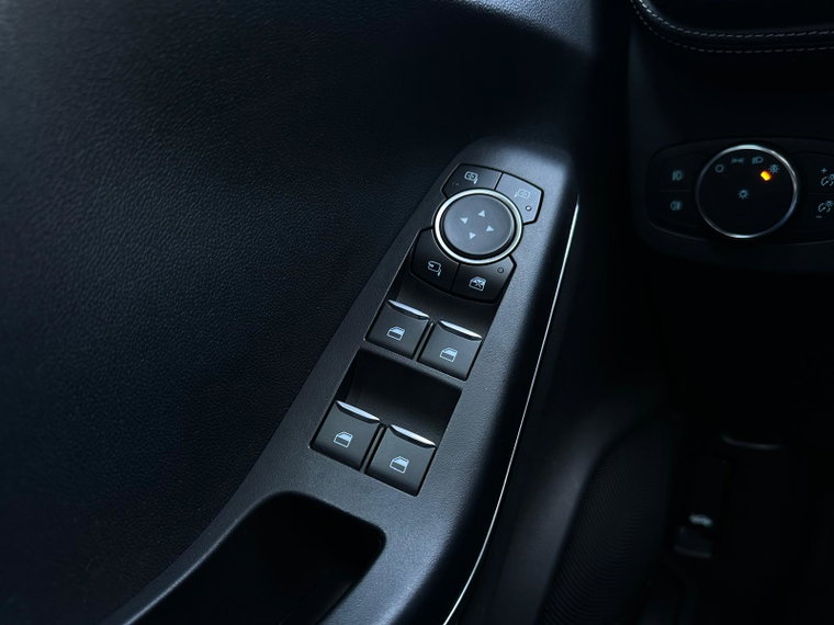 Vehicle Image 24