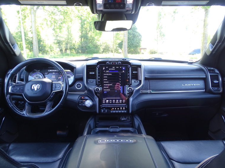 Vehicle Image 19