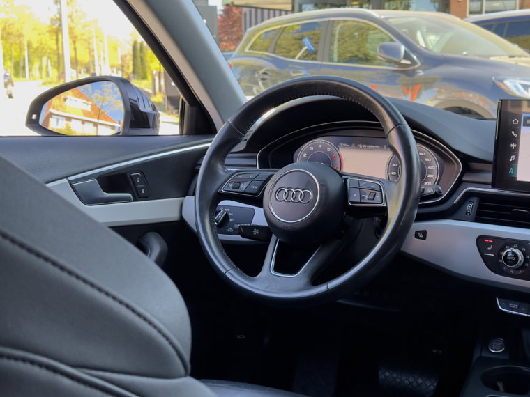 Vehicle Image 31